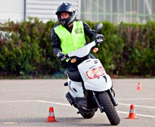 Le permis AM pour rouler en 50 cm 3 avec les auto-école Lamm Horizon